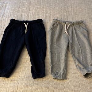 Old Navy 18-24m Black and Gray Jogger Pants Set